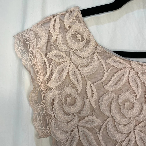 Blush Pink Floral Lace Overlay Mini Dress from a boutique - XS - Picture 3 of 4